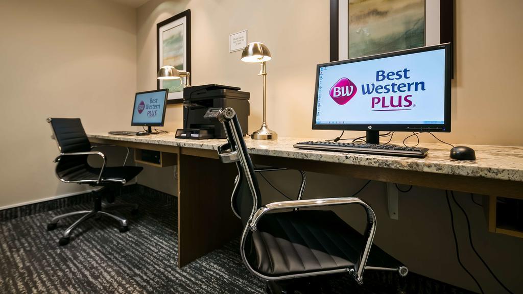 Best Western Plus Chestermere Hotel Eksteriør billede