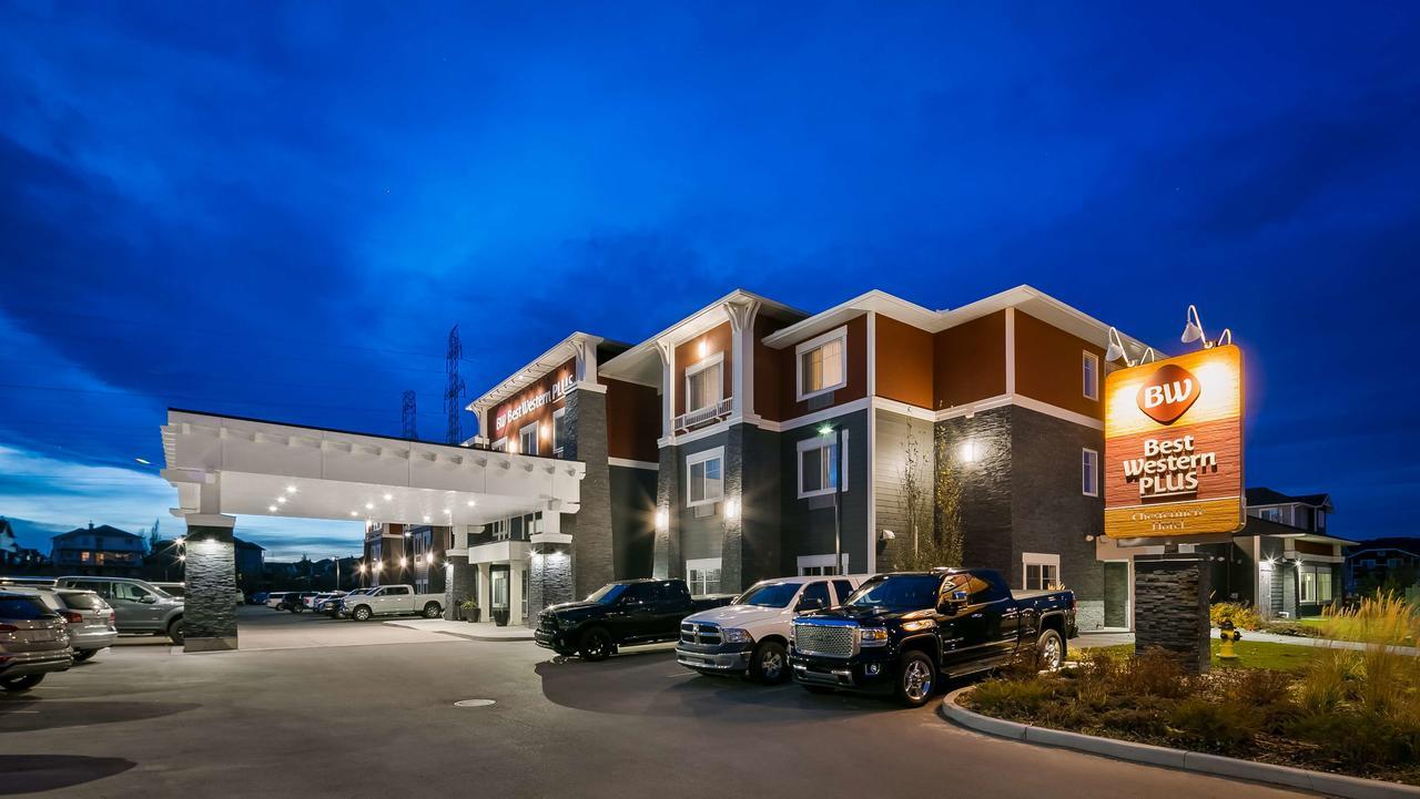 Best Western Plus Chestermere Hotel Eksteriør billede