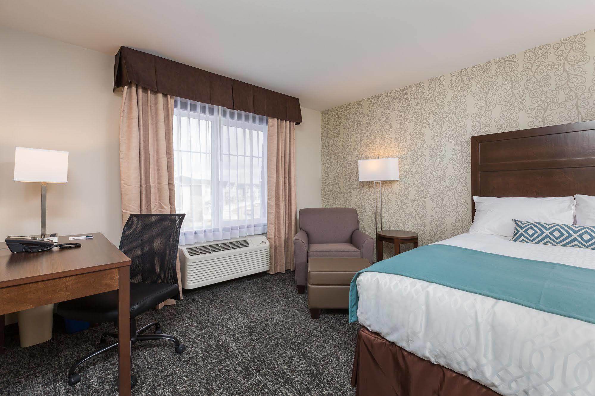 Best Western Plus Chestermere Hotel Eksteriør billede
